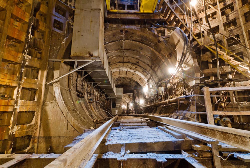 Метро на Виноградарь Киев