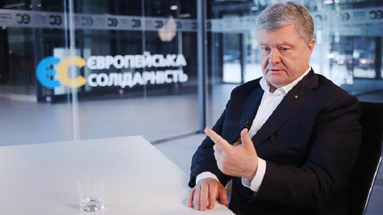 “Не готуй камеру іншому – сам в неї сядеш”. В “ЄС” відреагували на кометарі Зеленського щодо “посадки” Порошенка