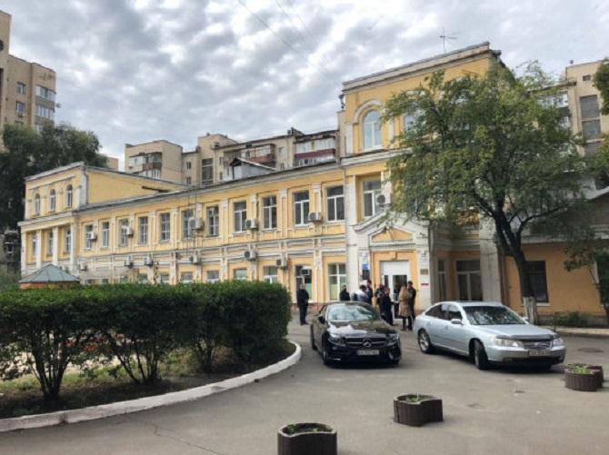 На Арсенальній пам’ятку архітектури 1885 року продають під офісний центр