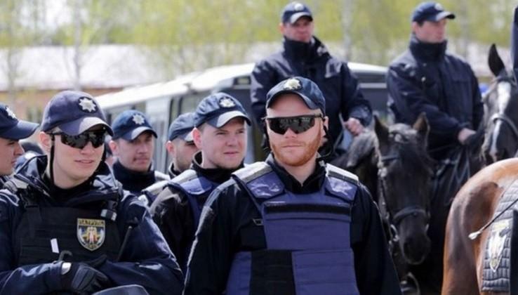 Майже 13 тис. крадіжок, 2500 викликів на добу – поліція розповіла про підсумки року