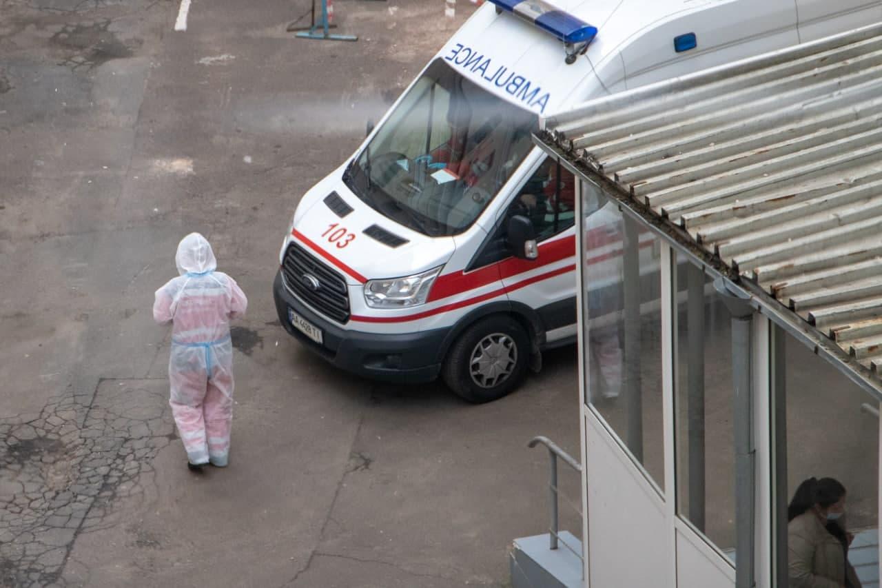 Нова хвиля COVID-19 вже почалася: КМДА радить переходити на дистанційку