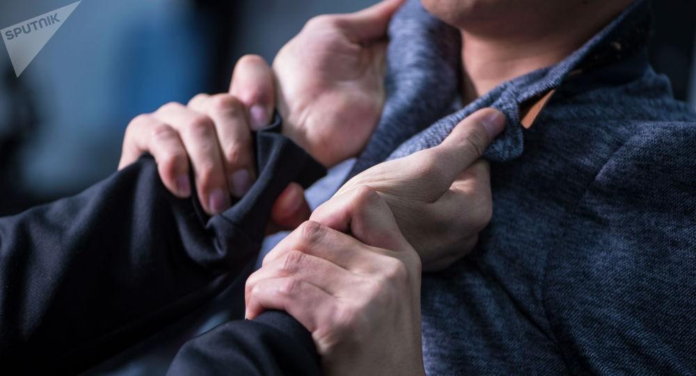 Прийшов з’ясувати стосунки. На Київщині молодик влаштував погром у поліцейському відділку