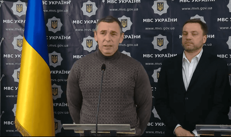 Залякування “вищих ешелонів влади”. Шефір вперше прокоментував обстріл своєї автівки