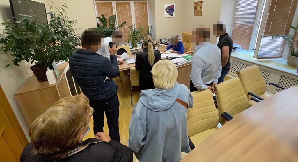 В КМДА знову обшуки: кажуть незаконно передавали ділянки в центрі Києва