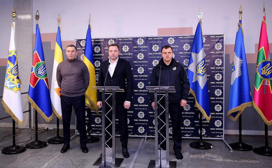 Експерт вважає, що напад на Шефіра може бути виставою