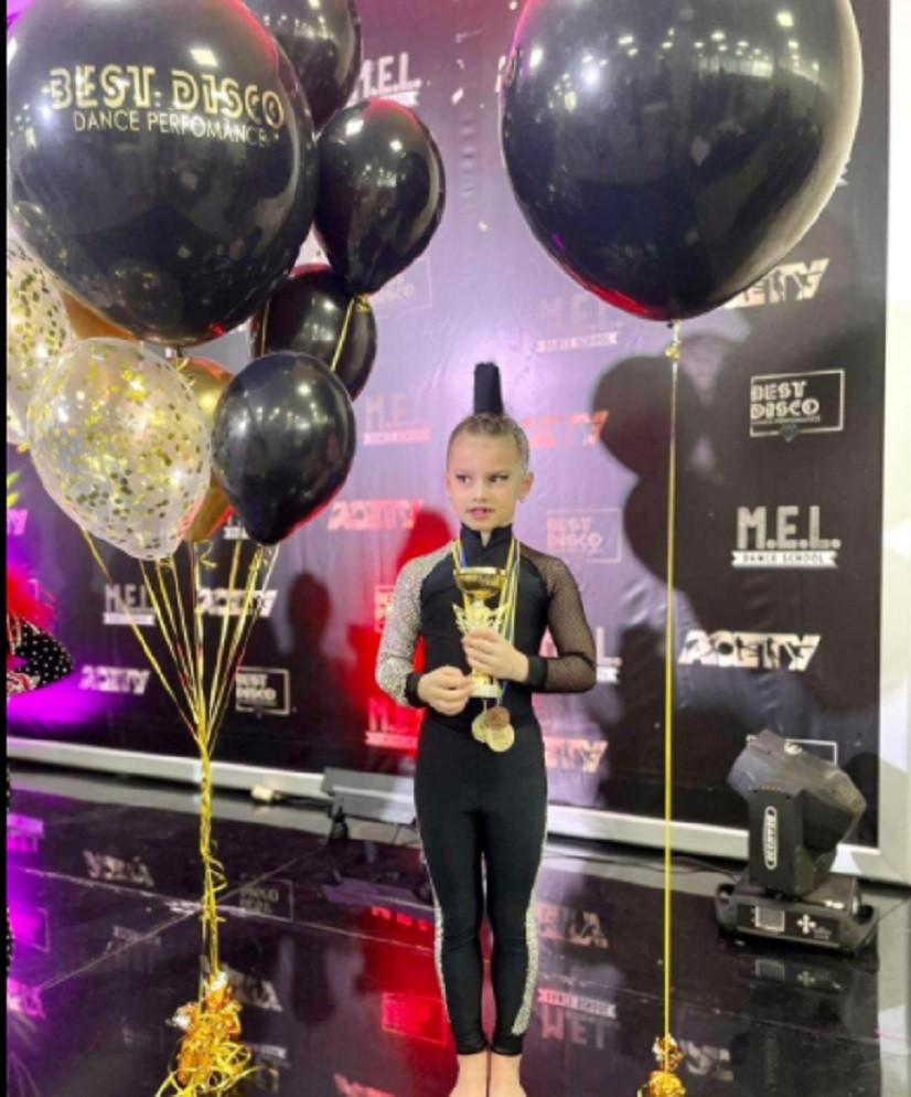 Акробатка з Київщини виборола три золоті медалі на міжнародних змаганнях 