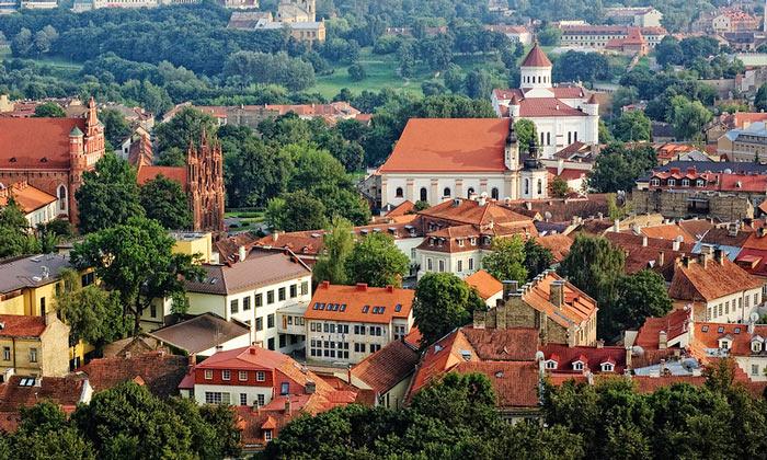 Вільнюс пропонує безпечне проживання українським біженцям