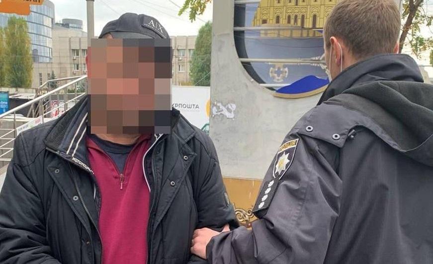Жорстоке вбивство у хостелі – експравоохоронець постав перед судом