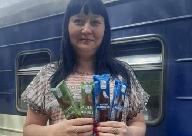 “Укрзалізниця” тестує продаж морозива у поїздах