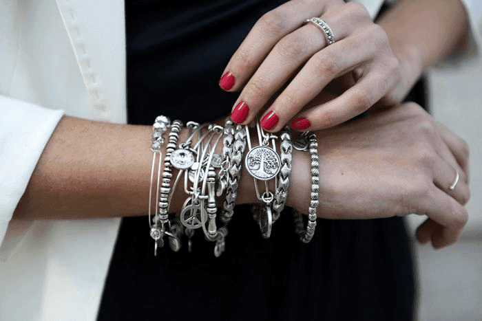 5 срібних прикрас, що треба придбати у цьому році