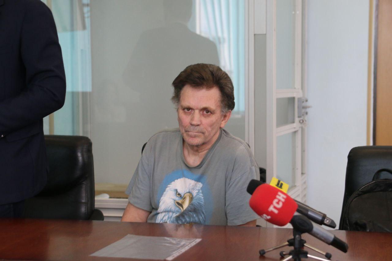 Смерть біля столичного укриття: охоронця поліклініки суд відпустив під нічний домашній арешт