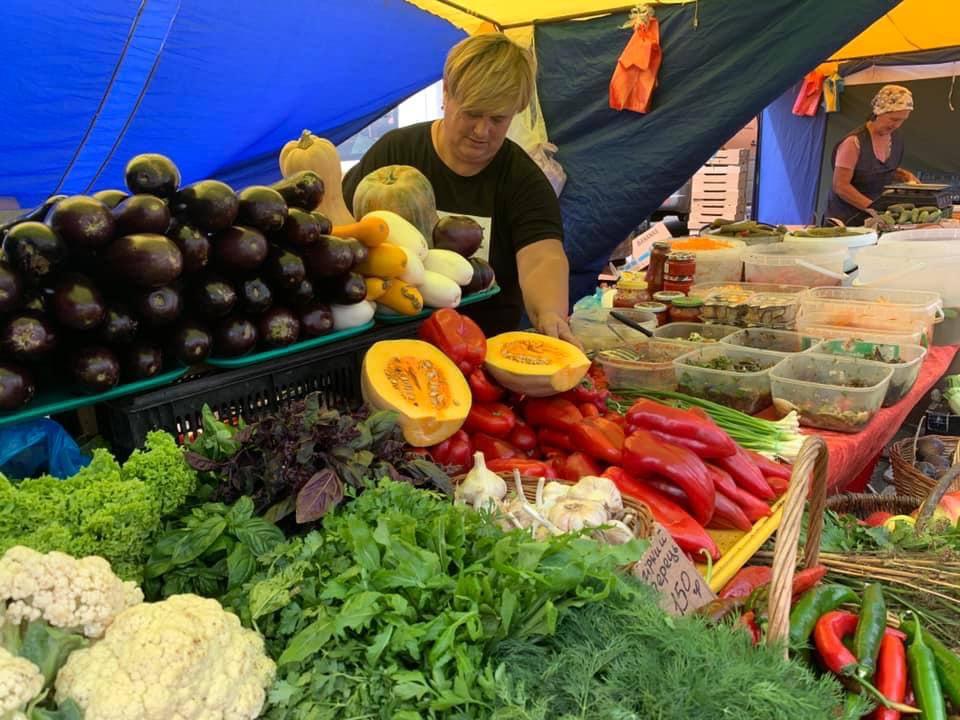 Продуктові ярмарки у Києві цього тижня: куди відправитись на закупи