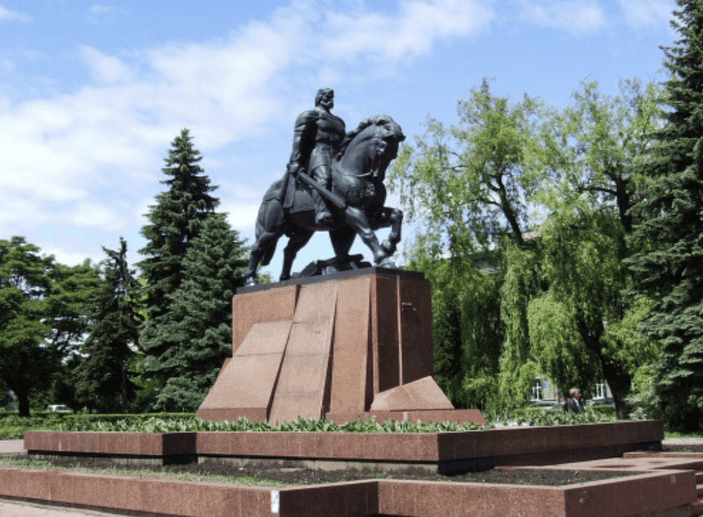 Замість Щорса: кияни пропонують встановити у столиці пам’ятник королю Данилу Романовичу