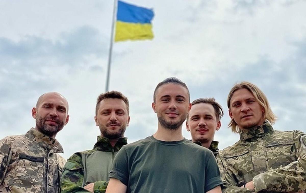 Воюють і вони: 2Step, Фортеця Бахмут, TDME, Вірила – гурт “Антитіла” у Києві заспіває пісні, що підносять дух під час війни
