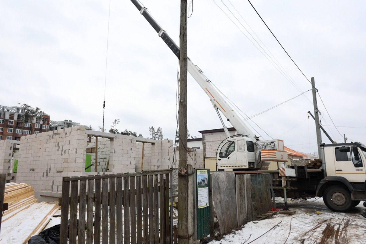 25 березня 19:00