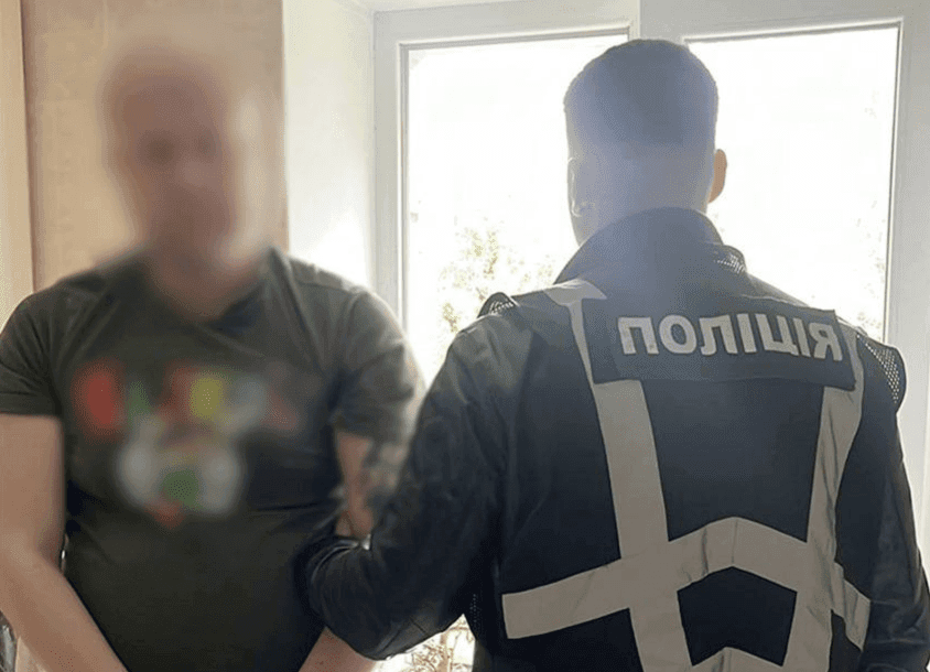 Росіянка та її друг організували у Києві «масажні салони» з повіями