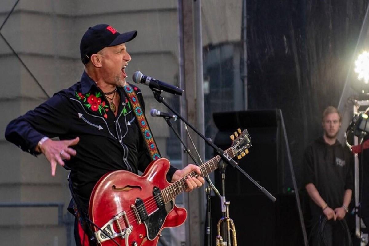 “Приходьте люди на вечір у Клюб”. Олег Скрипка зіграє великий ювілейний концерт на честь свого 60-річчя