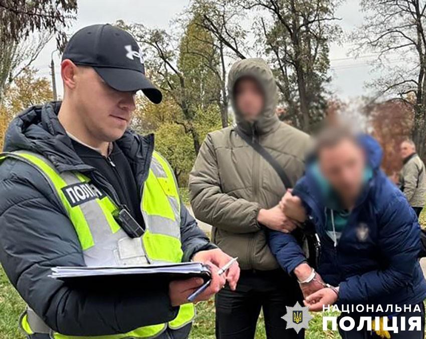 У Києві викрили наркоторговців: подружжя виготовляло та збувало амфетамін