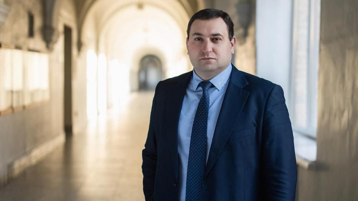 Ректора КПІ звинувачують в плагіаті: замість “реформування Росії” дописував “України”