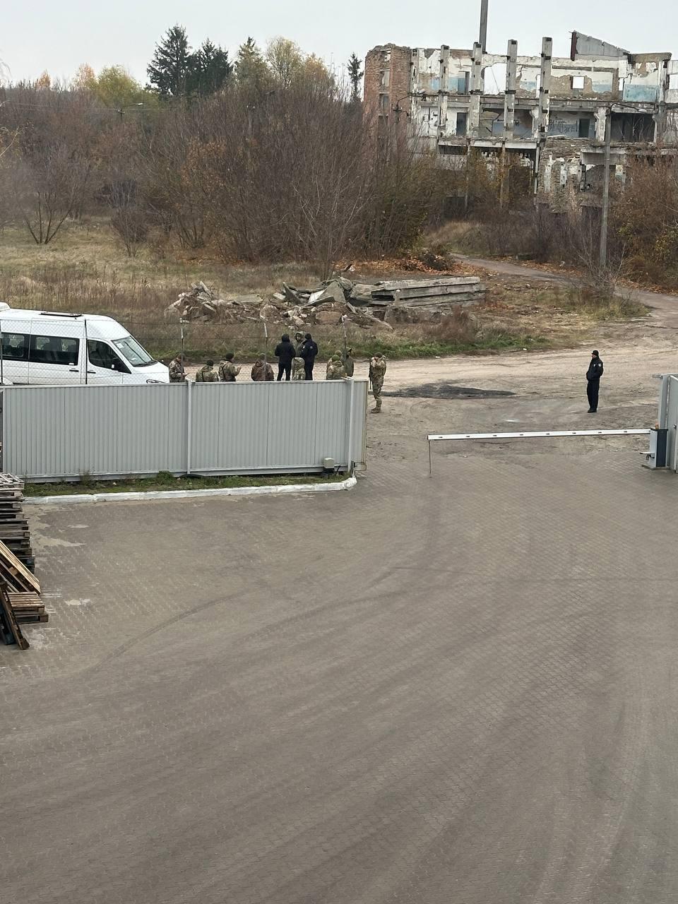 Стрілянина на Київщині – працівник ТЦК відкрив вогонь по цивільному
