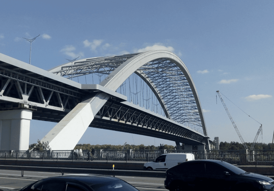 Названа дата відкриття Подільського моста у Києві