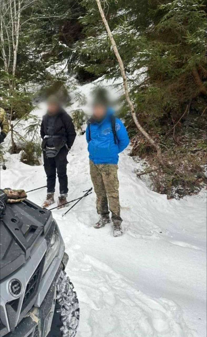 Киянин три доби блукав у горах, намагаючись нелегально потрапити до Румунії