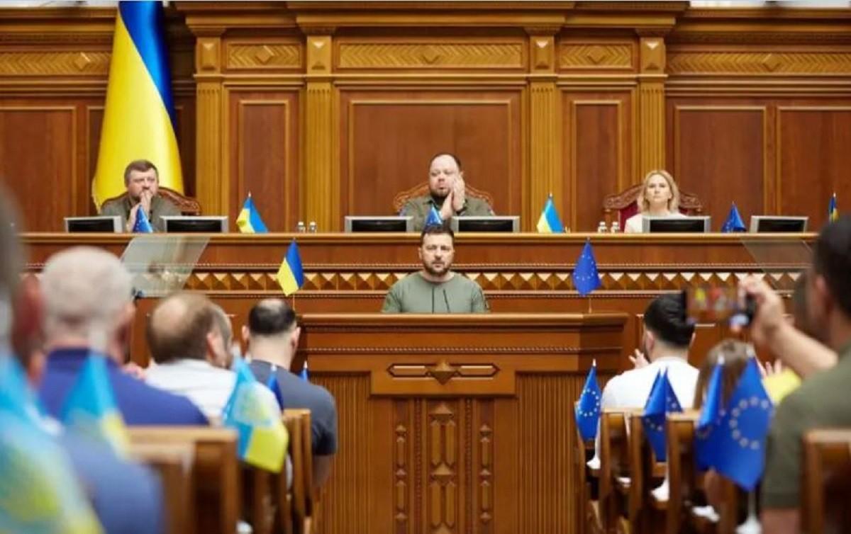Зеленський вніс до Парламенту законопроєкт “про посилення повноважень НАБУ і САП”: реакція антикорупційників