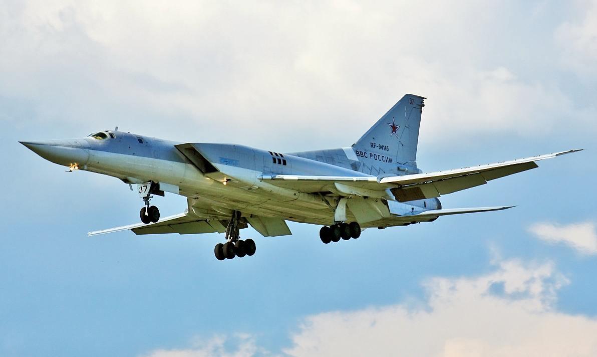 ЗСУ знищили російський бомбардувальник Ту-22М3 на території РФ — Сирський