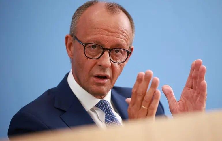 Мерц: Путін вважає пропозиції щодо переговорів слабкістю