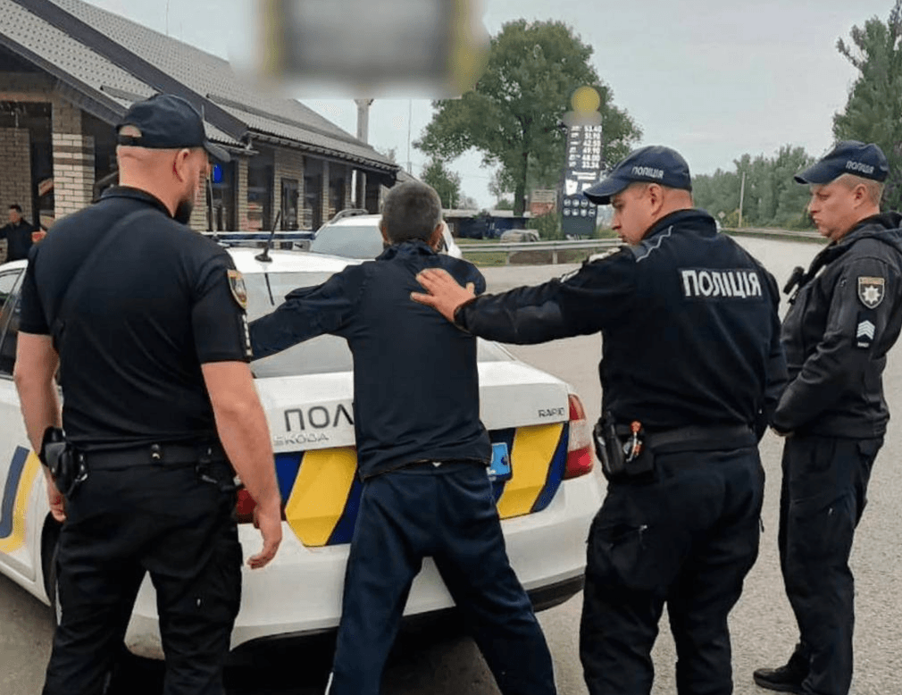 У Ірпені чоловік прийшов влаштовуватись на роботу та вкрав у майбутнього боса Mercedes