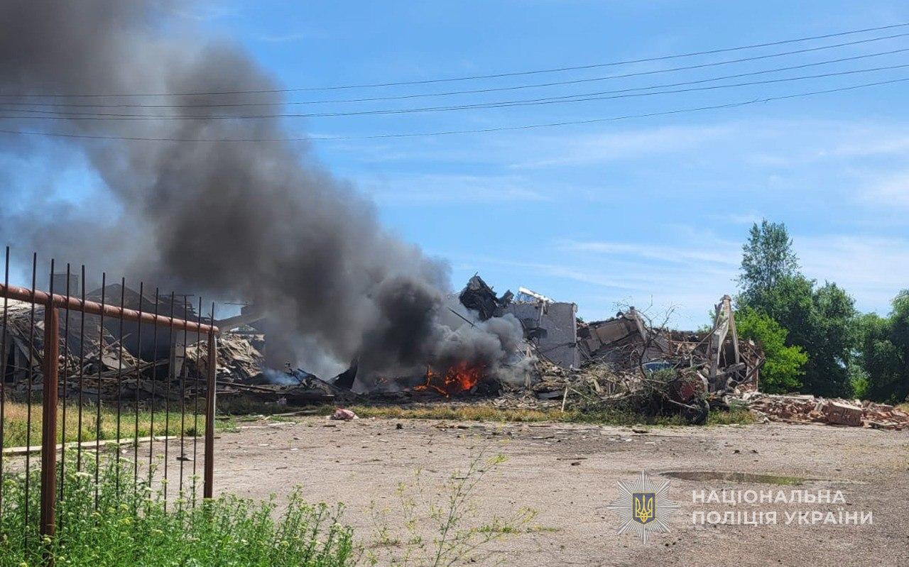 Запоріжжя вдруге за війну зазнало обстрілу РСЗВ із касетними боєприпасами: є постраждалі