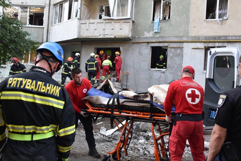 Кількість загиблих у Луцьку після атаки рф зросла до двох: пошукові роботи завершено