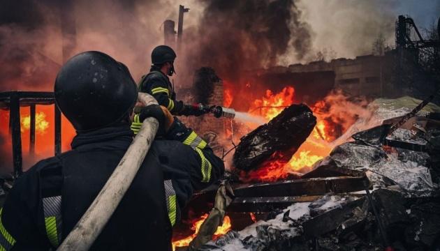 Обережно поруч із залишками дронів та ракет: не намагайтеся гасити пожежу самостійно