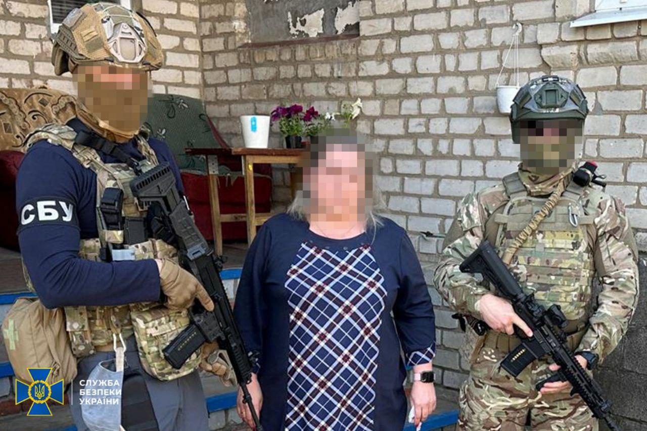 СБУ викрила та затримала двох інформаторок рф на Донеччині: Наводили ворожі удари