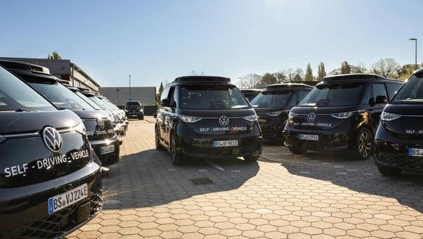 Volkswagen представив своє перше роботаксі