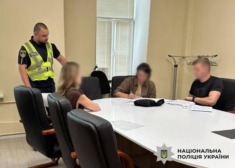 Посадовиця КП закупила мережеве обладнання для столичних шкіл із «націнкою» 50 млн грн