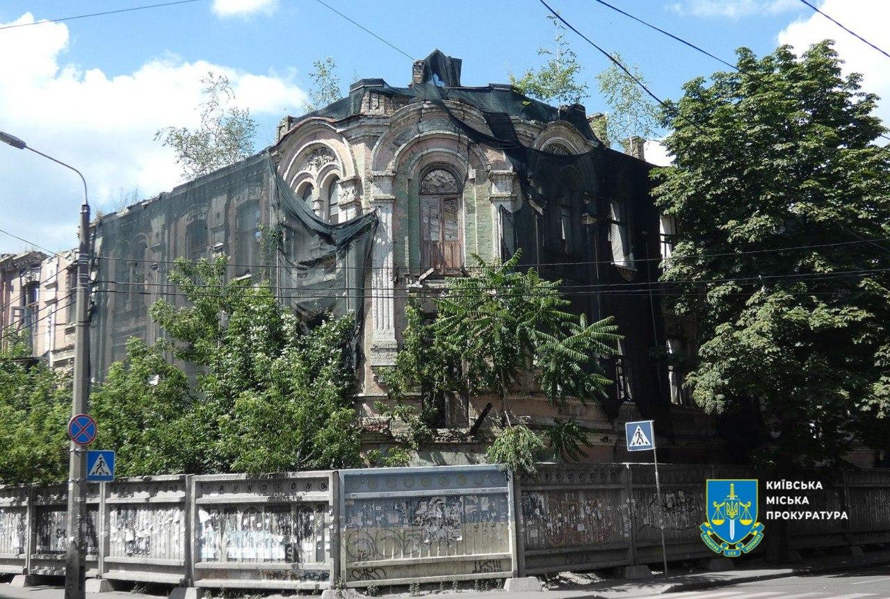 Суд зобов’язав власника привести до належного стану будинок Вертипороха