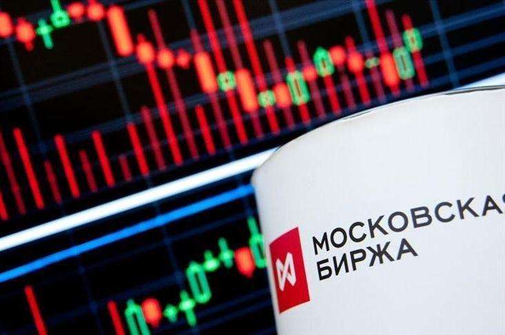 Російські акції обвалилися на $1,4 млрд за годину після заяви Трампа про скорочення ультиматуму путіну