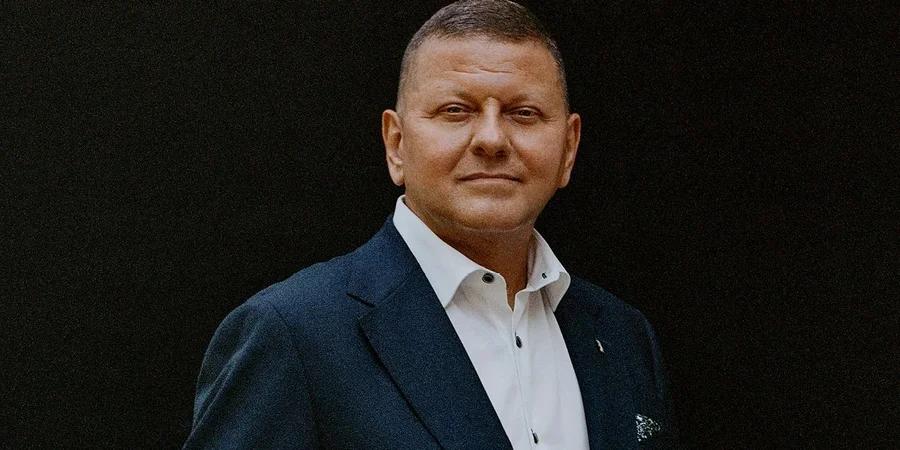 «Поки ми б’ємося разом, ми творимо своє майбутнє». Залужний вперше знявся для Vogue