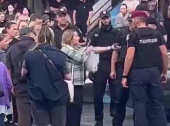У Вінниці спроба затримання чоловіка призвела до протестів та затору
