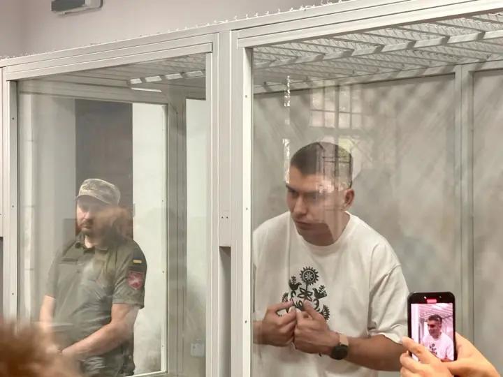 Суд подовжив запобіжний захід підозрюваному у вбивстві підлітка на станції фунікулера