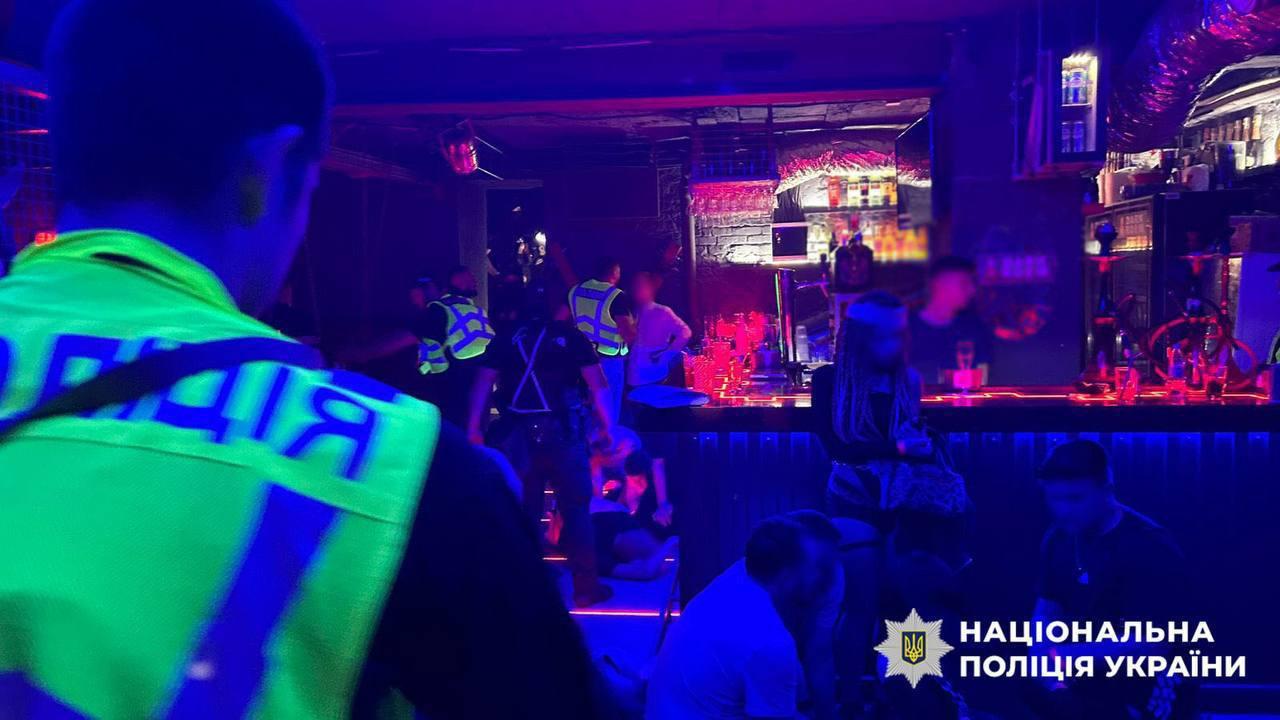 Поліція розпочала кримінальне провадження через гучну вечірку в клубі в День жалоби