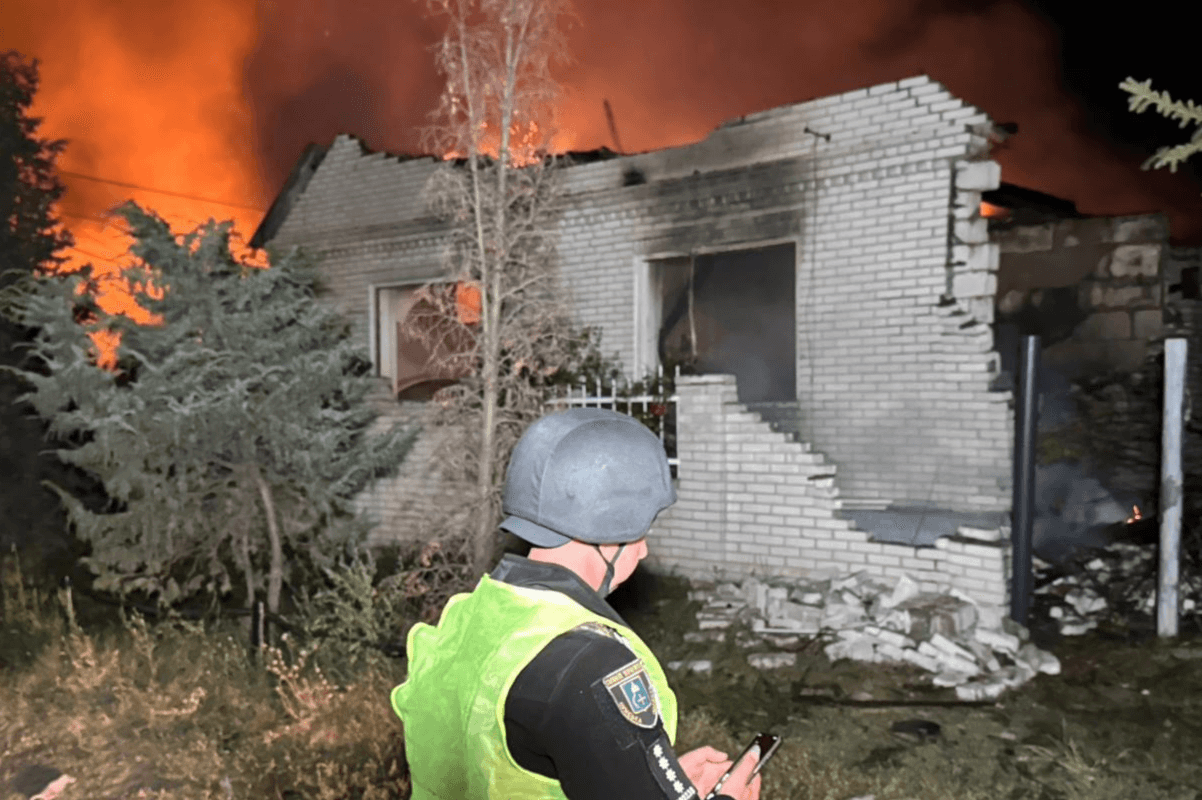 Ворог атакував Охтирку на Сумщині: поранено 12 людей, серед них – діти