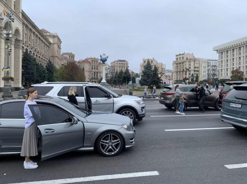 Хрещатик почнуть перекривати щодня на хвилину мовчання