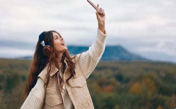 SMS без мобільного зв’язку: “Київстар” запускає нову функцію, безцінну у блекаути