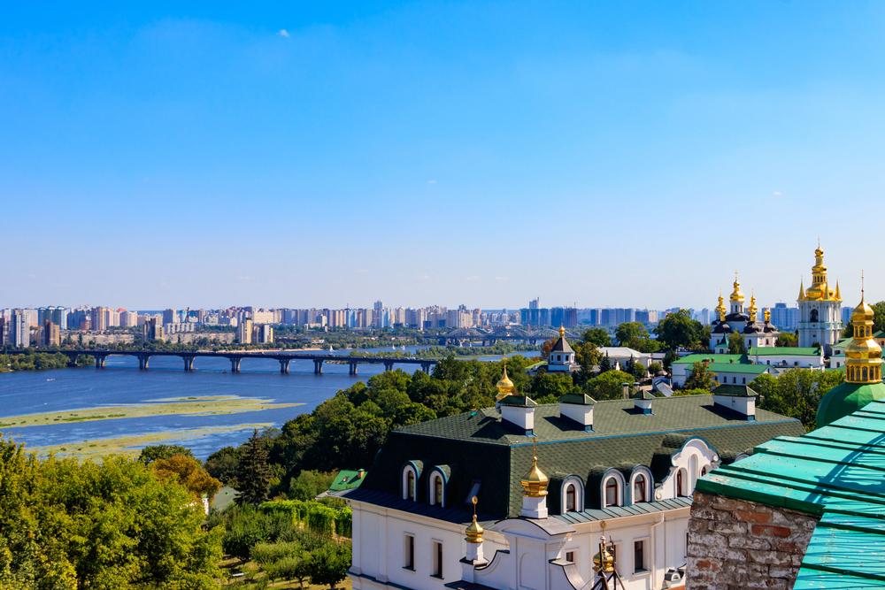 Літнє тепло триває: якої погоди чекати киянам у середу