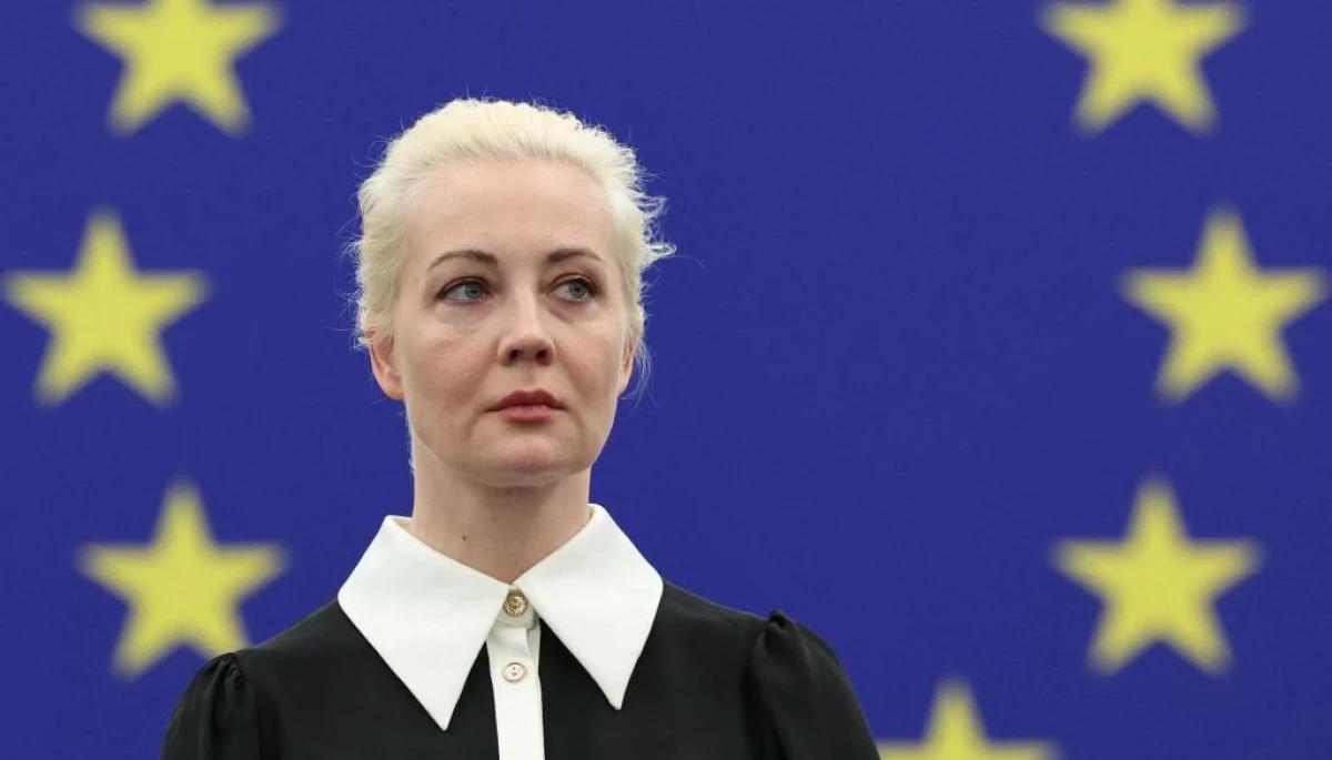 Юлія Навальна заявила, що її чоловіка отруїли: отрута в біологічних зразках