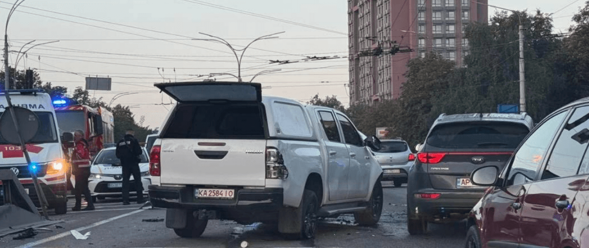 Смертельна ДТП у Києві: загинули поліцейський та його водій