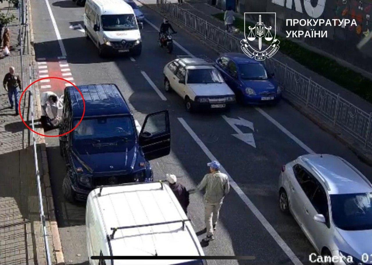 Суд посилив запобіжний захід водію Mercedes, підозрюваному у побитті велосипедиста