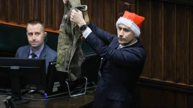 У Польщі проросійського депутата затримали за «крадіжку» в IKEA: він пояснює це поспіхом